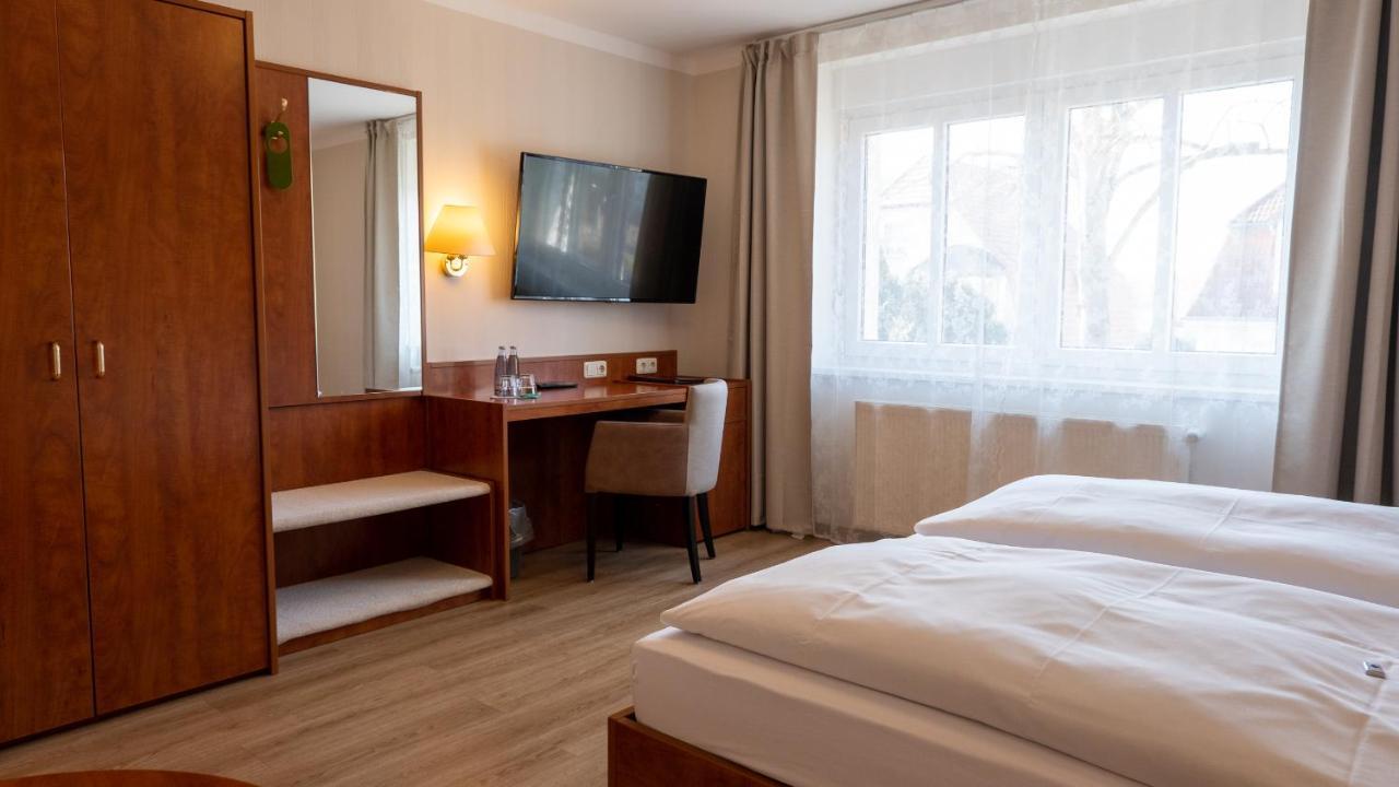 Hotel Am Uenglinger Tor Stendal Exteriör bild
